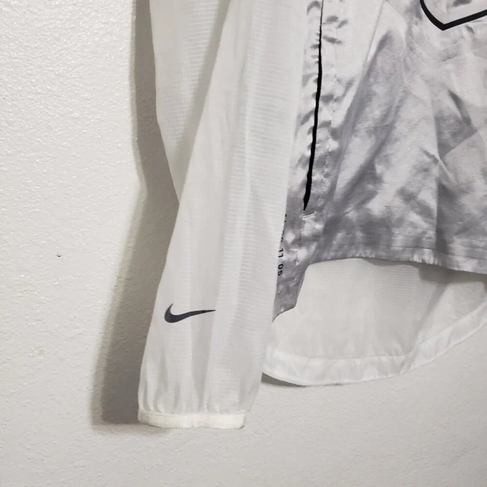 Nike Tech Pack Running Jacket - Picture 11 of 16